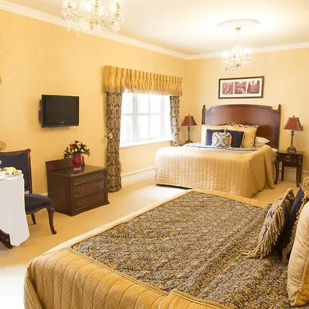 Kilronan Castle & Hotel 4*
