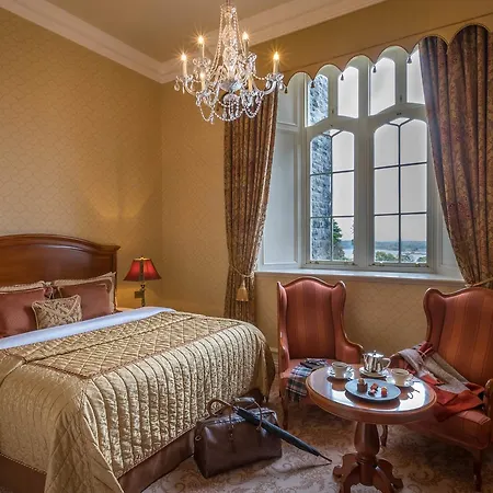 Kilronan Castle & 4*