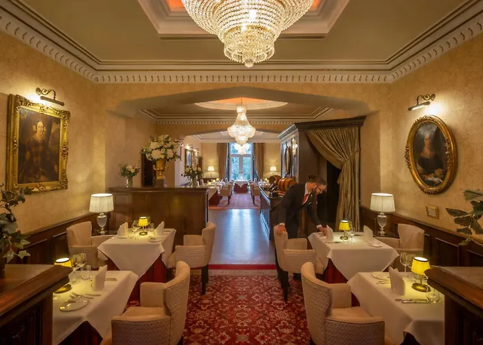 Kilronan Castle & 4*