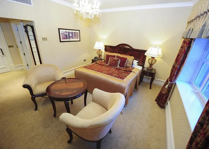 Отель Kilronan Castle & Ballyfarnon